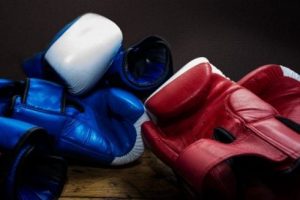 Low testosterone treatment in men, boxing gloves